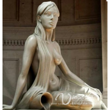 Estatua de bronce mujer vertiendo agua estatua